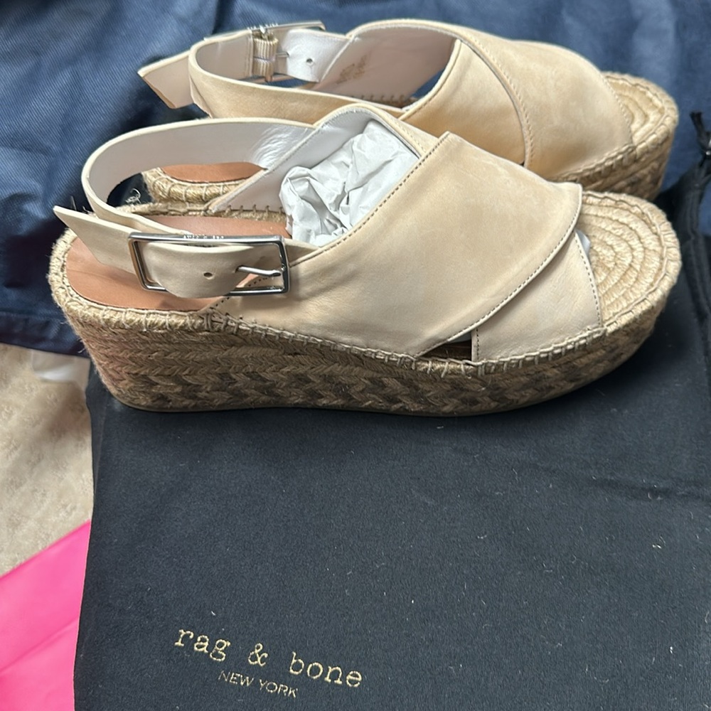 Rag & Bone   size 9 never worn color macadamia